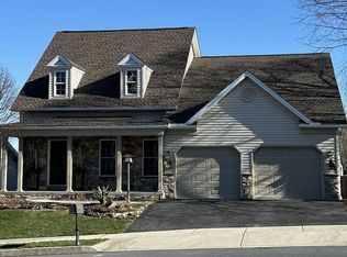 1613 Lowell Ln, New Cumberland, PA 17070