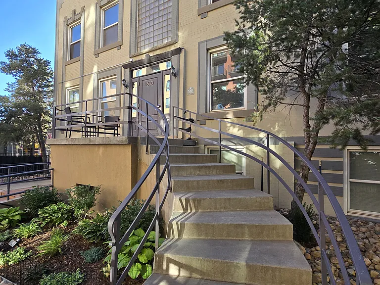 1650 N Pearl St #22 — Photo 15