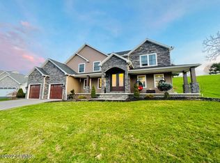 135 Sunnyside Dr, Lewisburg, PA 17837