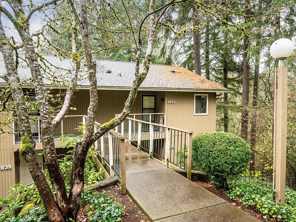 1st image of 3833 Colony Oaks Dr