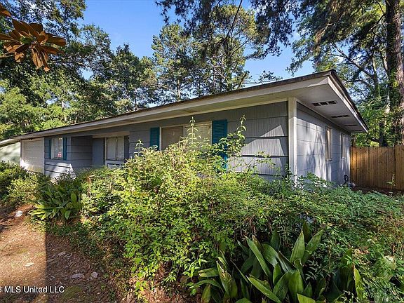 2nd image of 265 Glenside Dr