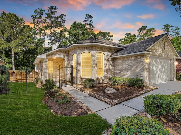 10 W Foxbriar Forest Cir, Spring, TX 77382
