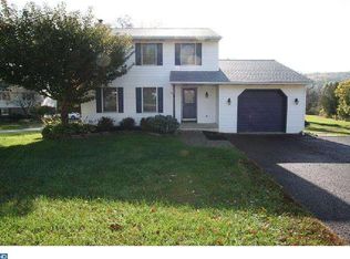 95 Crystal Dr, Schwenksville, PA 19473