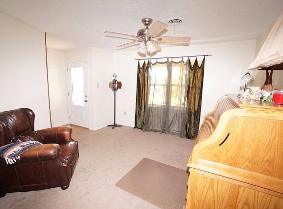 2nd image of 3809 Candy Ln
