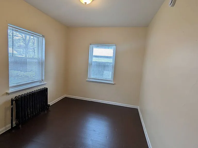 912 Haskell Ave — Photo 7