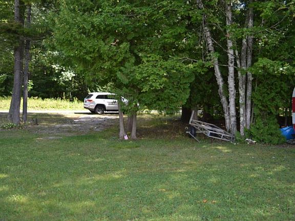 3rd image of 3480 E Cedar Lake Dr
