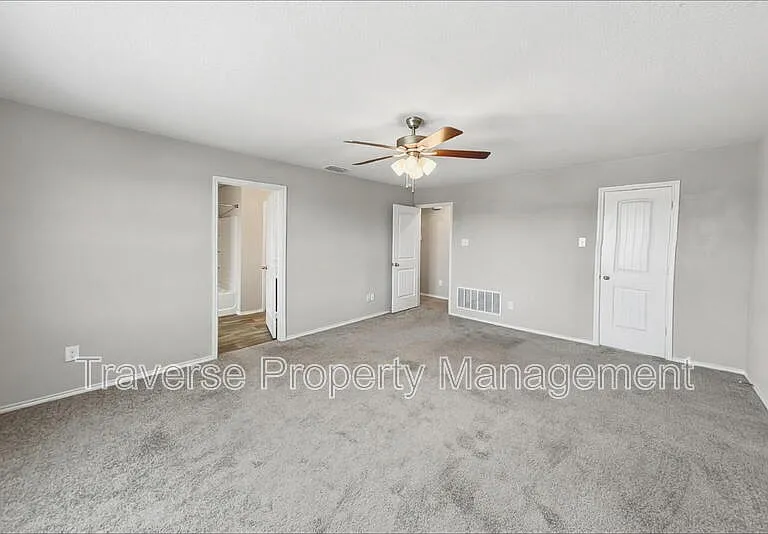2700 Andesite Ln — Photo 11