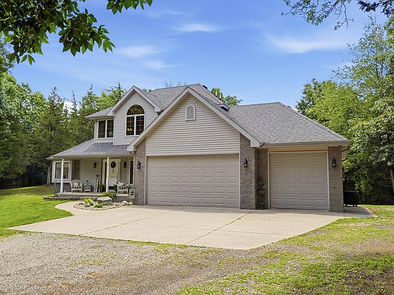 2nd image of 10525 Antcliff Rd