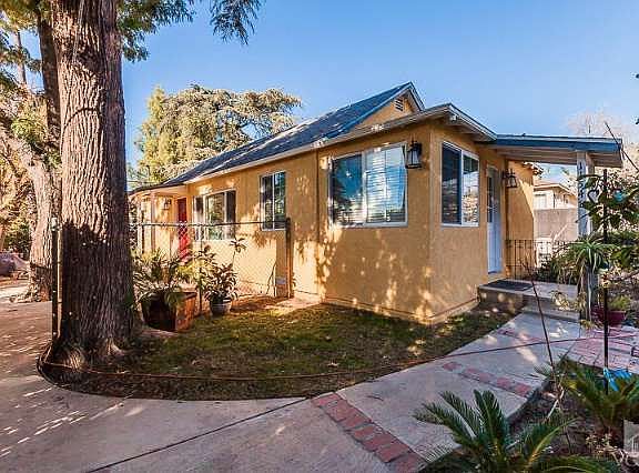 2nd image of 11548 Kagel Canyon St