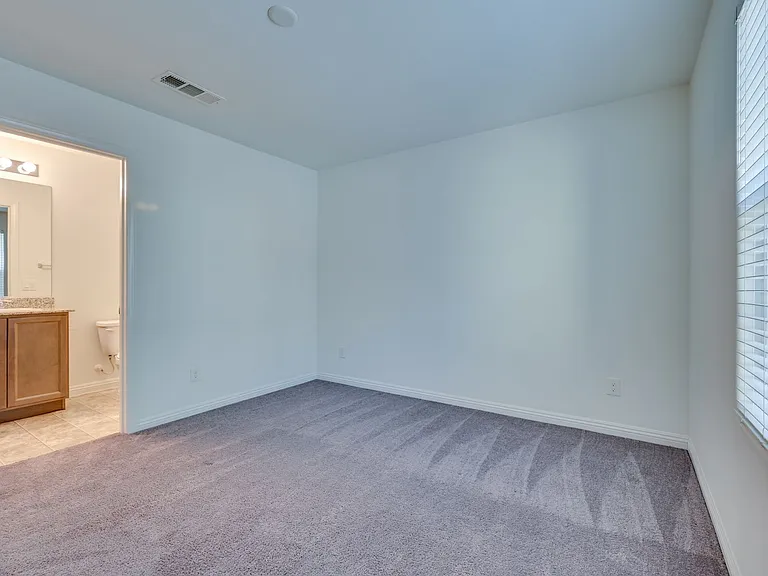 5202 Dubris Dr — Photo 14
