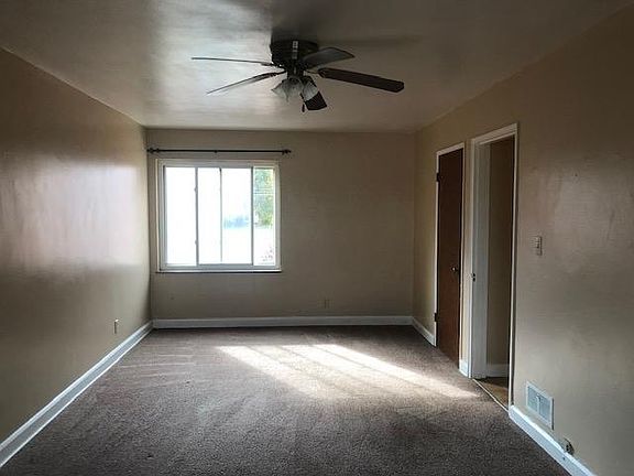2nd image of 3820 Mahoning Ave APT 9B
