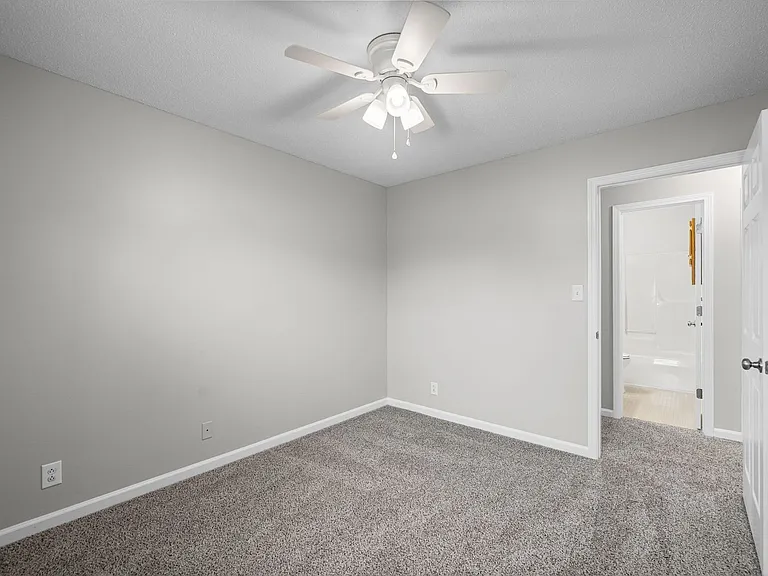 202 Tuscon Ct — Photo 20