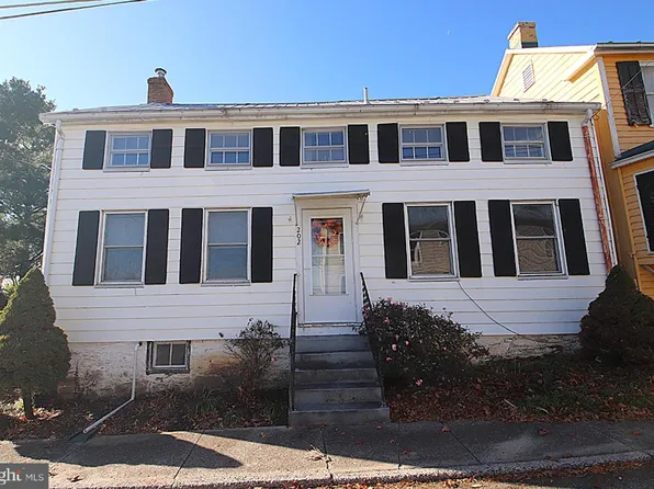 202 E Main St, Burkittsville, MD 21718