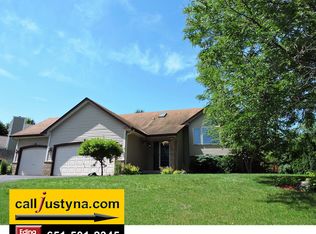 3410 Rolling Hills Dr, Eagan, MN 55121