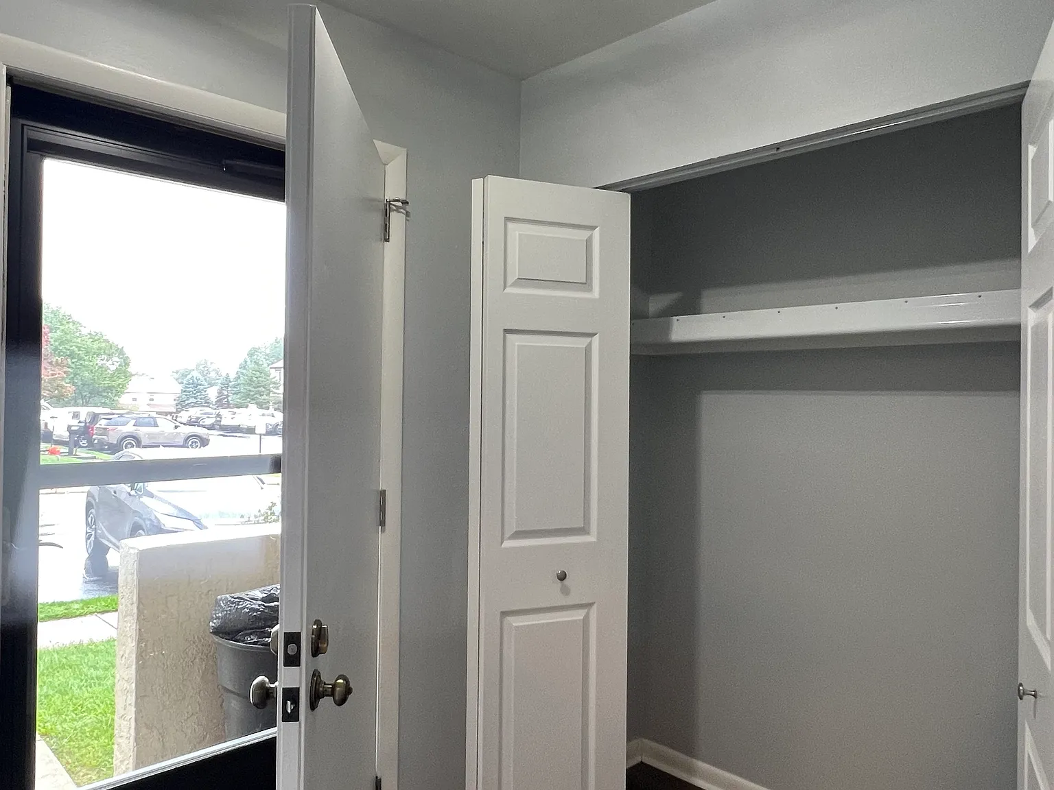 3 bed, 1.5 bath, 1496 sqft, $2,800 — Photo 3