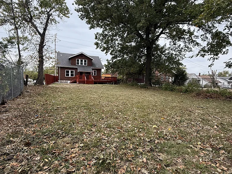 8645 Natural Bridge Rd — Photo 26