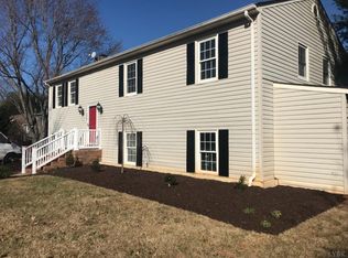 110 Independence Dr, Forest, VA 24551