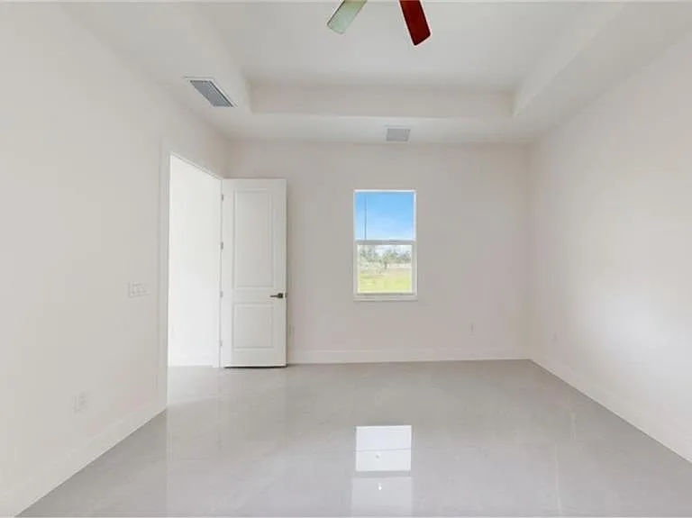 6048 Stratton Rd — Photo 16