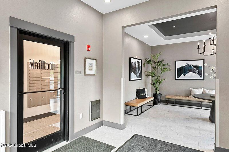 4th image of 116 West Avenue #307