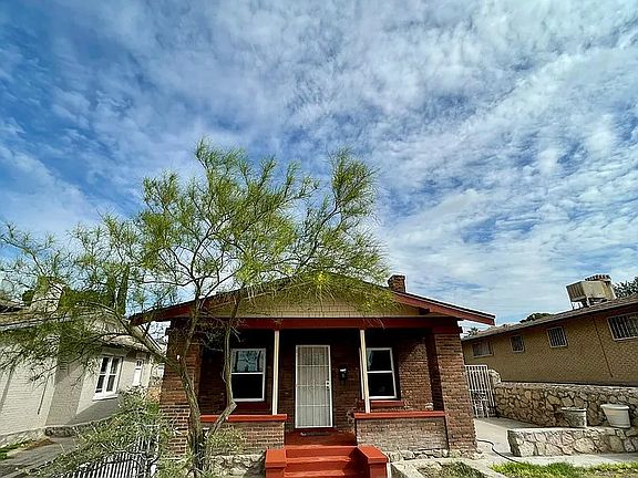 2nd image of 4415 Trowbridge Dr
