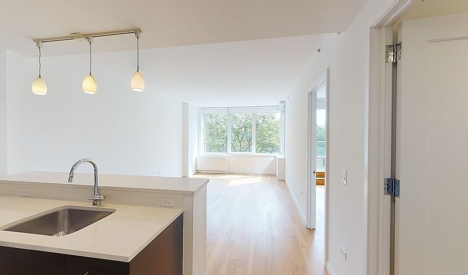 1st image of 795 Columbus Ave APT 4D