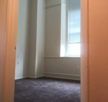 4th image of 5031 Race St