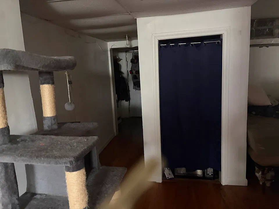 5 Coit St
