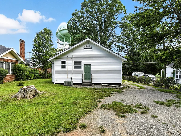 610 F Ave SE — Photo 33