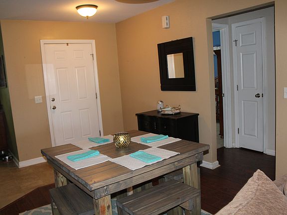 5th image of 45 Twin Oaks Pl
