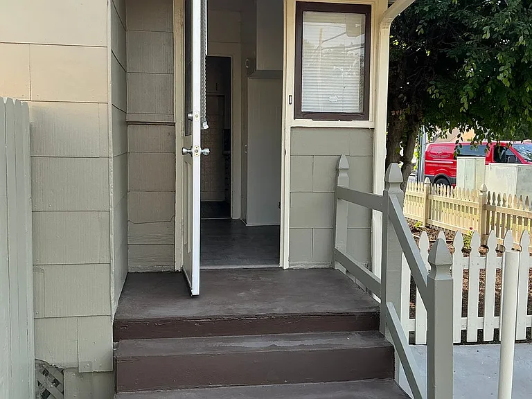 233 E La Veta 492 S — Photo 23