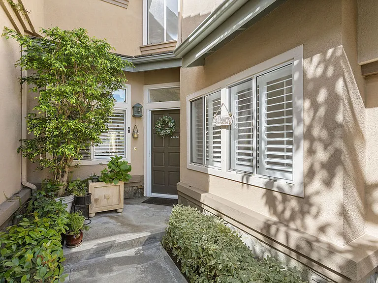 25 Stoney Point — Photo 2