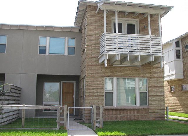 1st image of 524 Wildrose Ln
