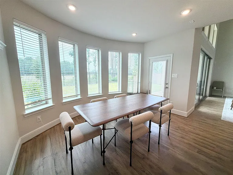 22037 Gateway Arch Dr — Photo 12