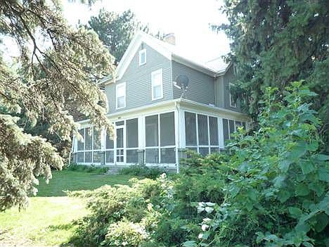 2nd image of 2543 S Lakeport St