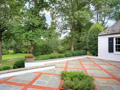 30 Khakum Wood Rd, Greenwich, CT, 06831