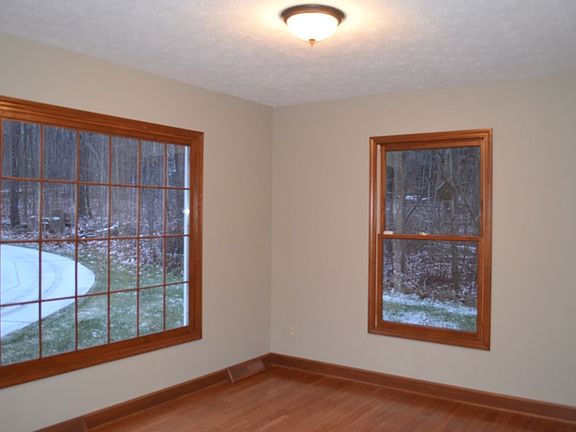3rd image of 3871 Ramblewood Dr