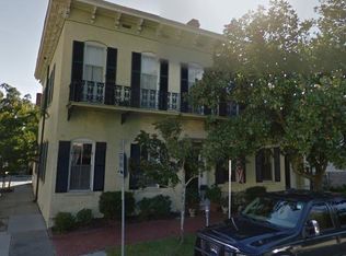 425 E Saint Julian St, Savannah, GA 31401