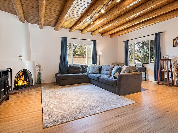 3rd image of 211 Sereno Dr