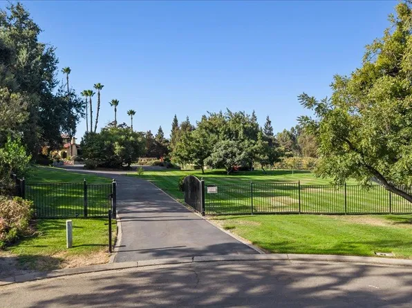 10722 Rawles Rd, Oakdale, CA 95361