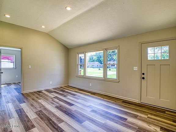 5th image of 5413 Count Fleet Dr