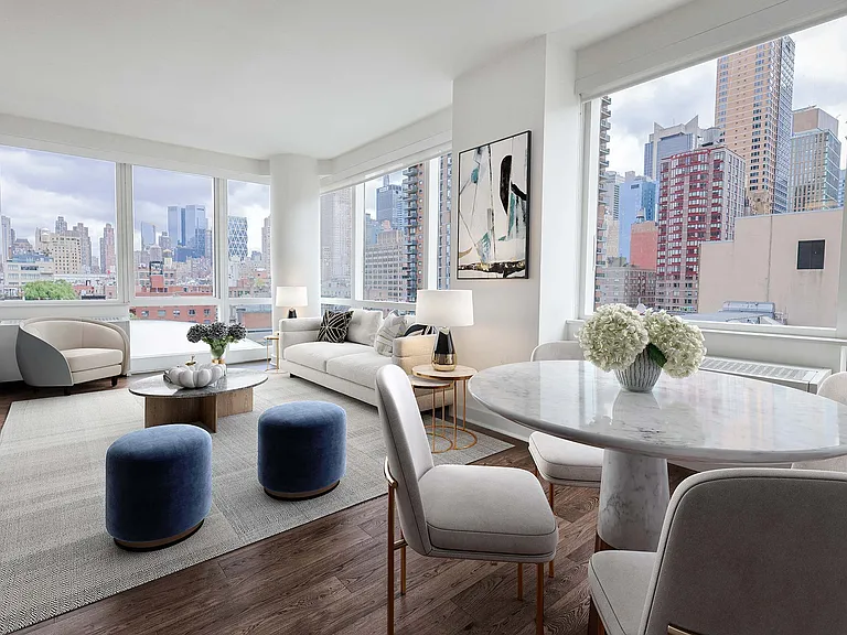 450 W 42nd St — Photo 23