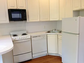 Rented by Picture Realty Inc.