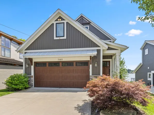 7002 Silver Lake Dr NE, Rockford, MI 49341