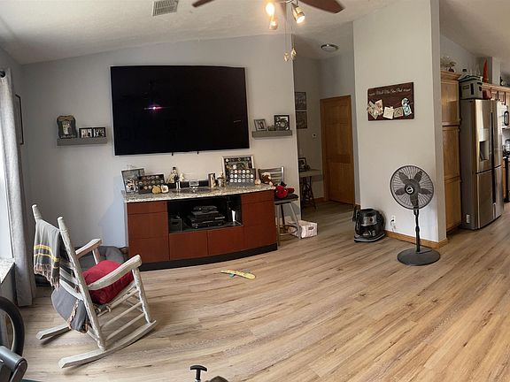 4th image of N7212 Cozy Oaks Cir