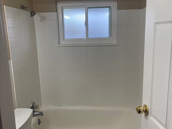 5th image of 2130 Milesburn Dr