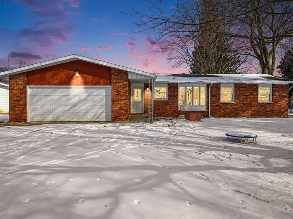 23371 Marydale Dr, Elkhart, IN 46517