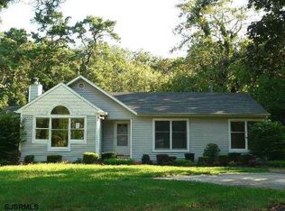 156 Crestview Ave, Absecon, NJ 08201