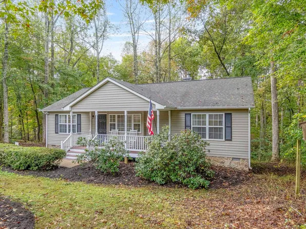 6 Hopi Way, Palmyra, VA 22963