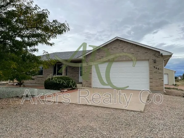 965 N Cimarron Dr, Pueblo West, CO 81007