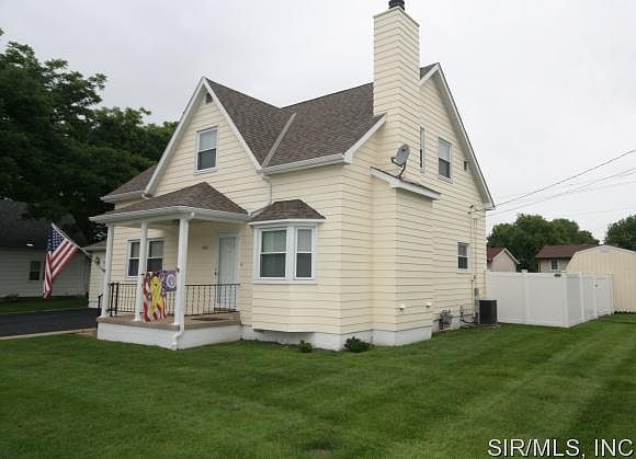1st image of 406 E Cedar St